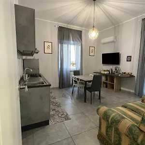 Casa D10s Centro Spagnoli , Nápoles Italia